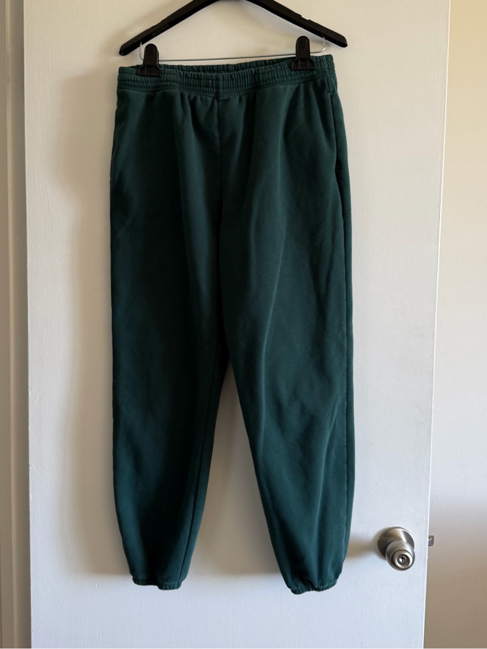 Beyond Yoga Emerald Green Luxefleece Comfy Jogger Sweatpants size Medium EUC